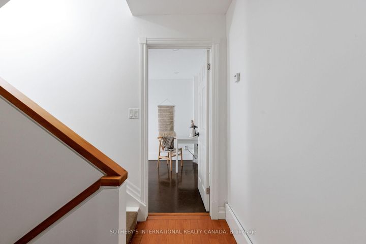 Photo 16 at 234 Waverley Road, The Beaches, Toronto