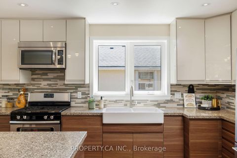 Photo 9 at 316 Renforth Drive, Markland Wood, Toronto