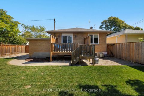 Photo 22 at 316 Renforth Drive, Markland Wood, Toronto