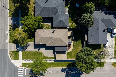 Photo 25 at 316 Renforth Drive, Markland Wood, Toronto
