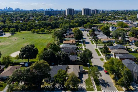 Photo 26 at 316 Renforth Drive, Markland Wood, Toronto