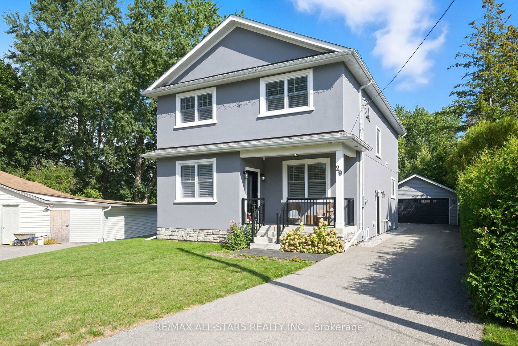 29 Patrick Drive, Aurora Highlands, Aurora by Alessia Polo 29 Patrick Drive, Aurora Highlands, Aurora