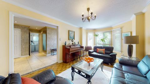 Photo 6 at 25 Flamingo Road, Uplands, Vaughan