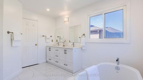 Photo 29 at 25 Flamingo Road, Uplands, Vaughan