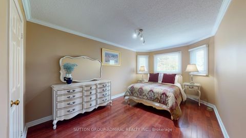Photo 34 at 25 Flamingo Road, Uplands, Vaughan