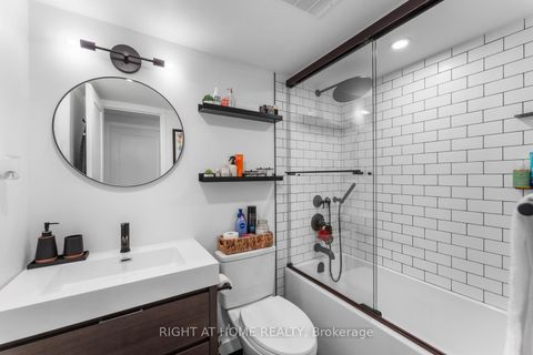 Photo 20 at 817 - 40 Homewood Avenue, South St. James Town, Toronto