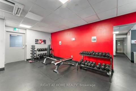 Photo 25 at 817 - 40 Homewood Avenue, South St. James Town, Toronto