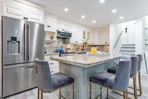 Photo 4 at A22 - 284 Mill Road, Markland Wood, Toronto