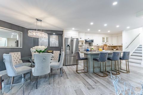 Photo 11 at A22 - 284 Mill Road, Markland Wood, Toronto