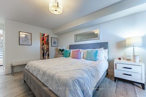 Photo 17 at A22 - 284 Mill Road, Markland Wood, Toronto