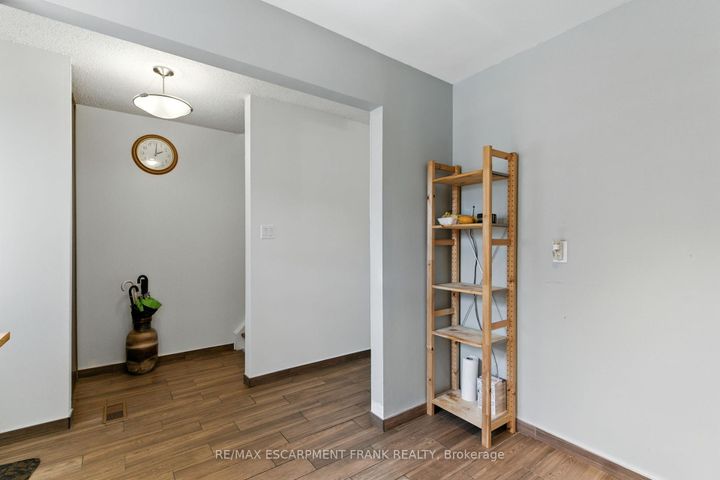 Photo 12 at 387 Franklin Road, Burkholme, Hamilton