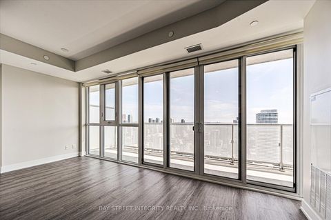 Photo 13 at 3807 - 7 Grenville Street, Bay Street Corridor, Toronto