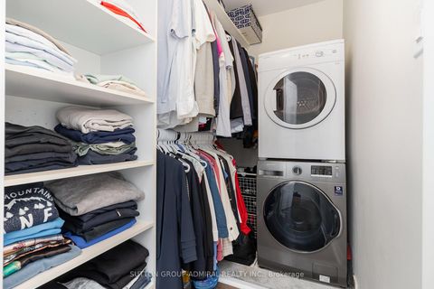 Photo 11 at 32 Grand Trunk Avenue, Patterson, Vaughan