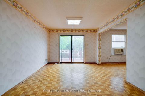 Photo 7 at 82 Hord Crescent, Lakeview Estates, Vaughan