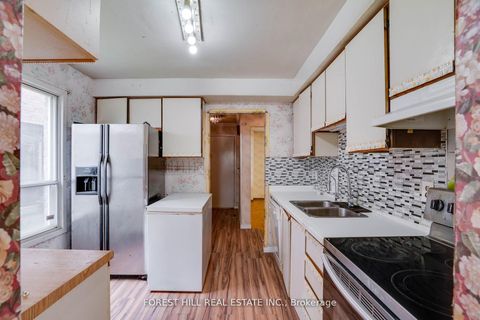 Photo 13 at 82 Hord Crescent, Lakeview Estates, Vaughan