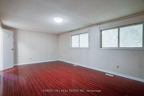 Photo 17 at 82 Hord Crescent, Lakeview Estates, Vaughan