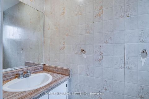Photo 20 at 82 Hord Crescent, Lakeview Estates, Vaughan