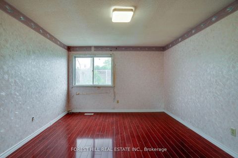Photo 24 at 82 Hord Crescent, Lakeview Estates, Vaughan