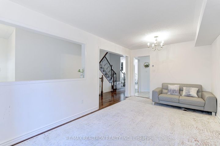 Photo 1 at 88 Banbrooke Crescent, Summerhill Estates, Newmarket