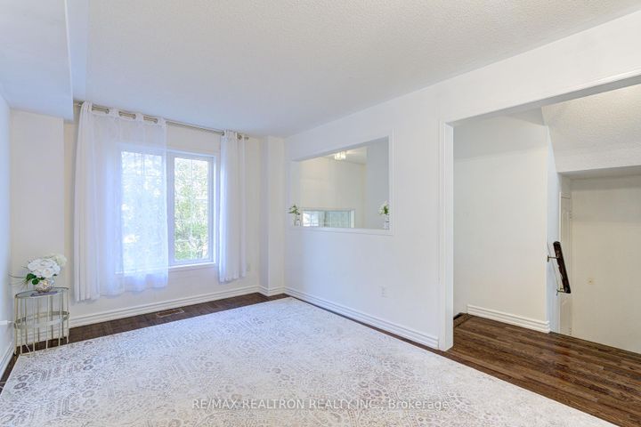 Photo 2 at 88 Banbrooke Crescent, Summerhill Estates, Newmarket