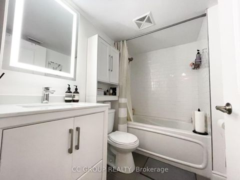 Photo 16 at 1005 - 35 Bales Avenue, Willowdale East, Toronto