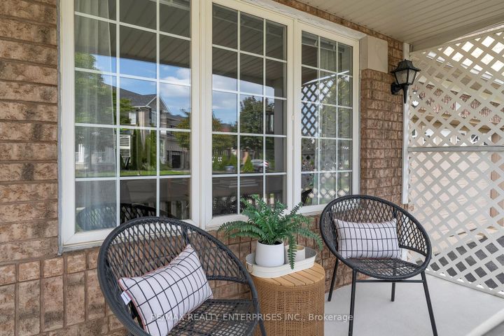 Photo 3 at 3941 Angus Walk, Churchill Meadows, Mississauga