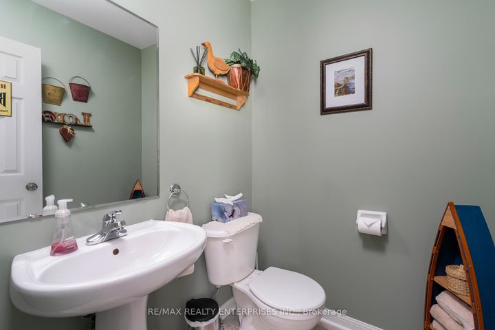 Photo 16 at 3941 Angus Walk, Churchill Meadows, Mississauga