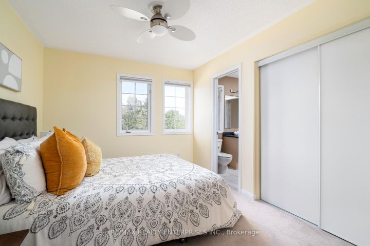 Photo 24 at 3941 Angus Walk, Churchill Meadows, Mississauga