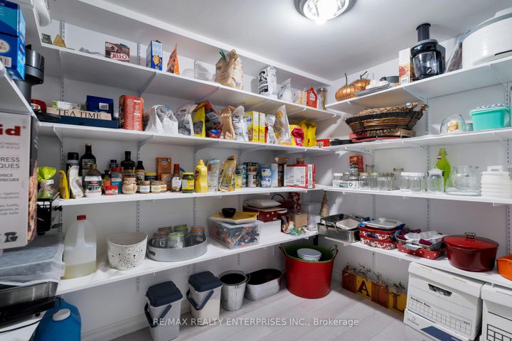 Photo 37 at 3941 Angus Walk, Churchill Meadows, Mississauga