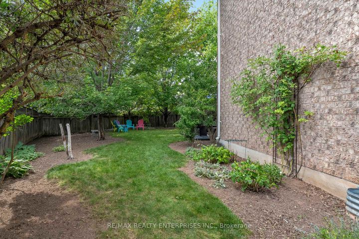 Photo 44 at 3941 Angus Walk, Churchill Meadows, Mississauga