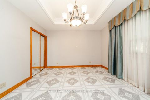 Photo 13 at 30 East Drive E, Smythe, Toronto