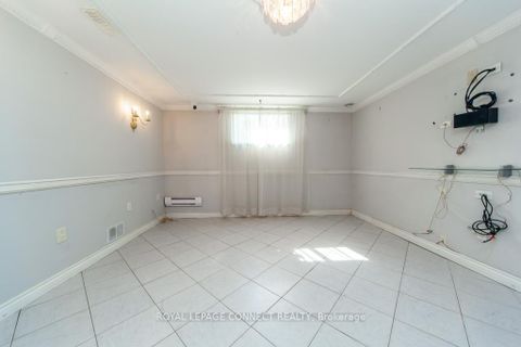 Photo 31 at 30 East Drive E, Smythe, Toronto