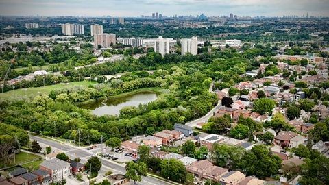 Photo 47 at 30 East Drive E, Smythe, Toronto