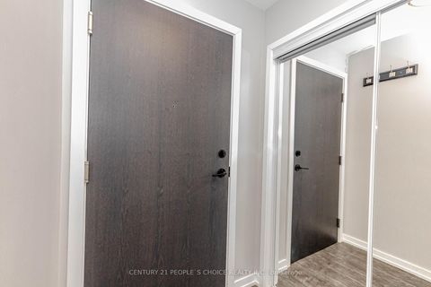 Photo 8 at 217 - 210 Sabina Drive, GO Glenorchy, Oakville