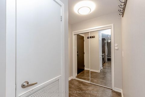 Photo 9 at 217 - 210 Sabina Drive, GO Glenorchy, Oakville