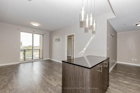 Photo 11 at 217 - 210 Sabina Drive, GO Glenorchy, Oakville