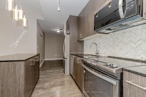 Photo 12 at 217 - 210 Sabina Drive, GO Glenorchy, Oakville