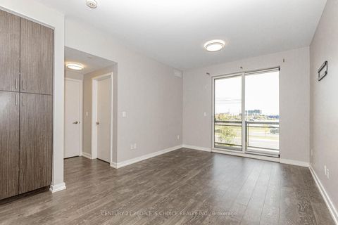 Photo 18 at 217 - 210 Sabina Drive, GO Glenorchy, Oakville