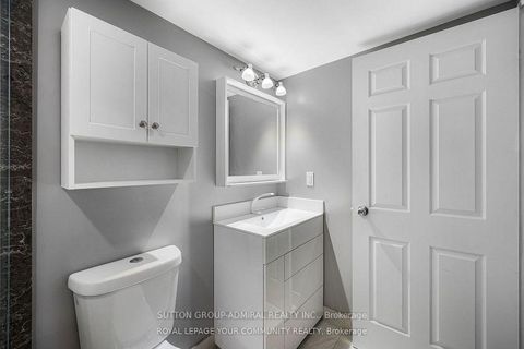 Photo 13 at 425 - 80 St Patrick Street, Chinatown, Toronto