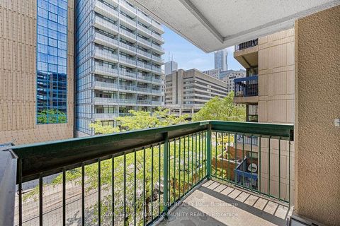 Photo 15 at 425 - 80 St Patrick Street, Chinatown, Toronto Photo 15 at 425 - 80 St Patrick Street, Chinatown, Toronto