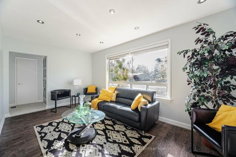 Photo 5 at 98 Nelson Street, Woburn, Toronto