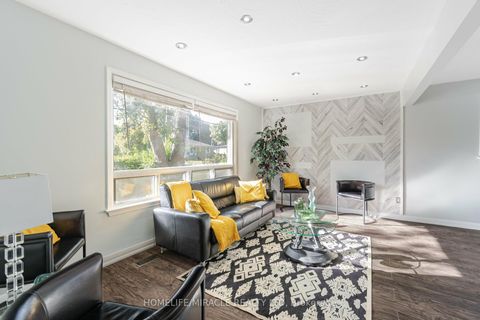 Photo 6 at 98 Nelson Street, Woburn, Toronto Photo 6 at 98 Nelson Street, Woburn, Toronto