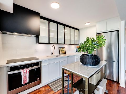 Photo 4 at 1408 - 65 Southport Street, Swansea, Toronto