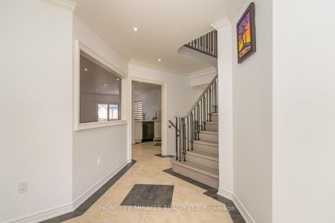 Photo 6 at 60 Forest Fountain Drive, Sonoma Heights, Vaughan