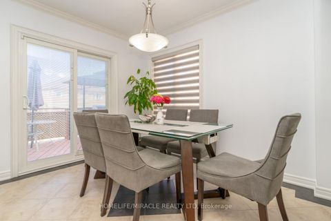 Photo 16 at 60 Forest Fountain Drive, Sonoma Heights, Vaughan