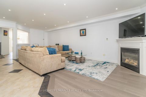 Photo 18 at 60 Forest Fountain Drive, Sonoma Heights, Vaughan