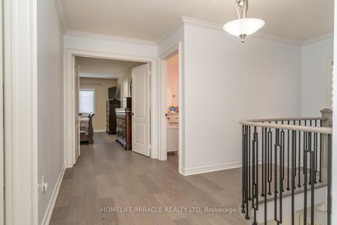 Photo 24 at 60 Forest Fountain Drive, Sonoma Heights, Vaughan