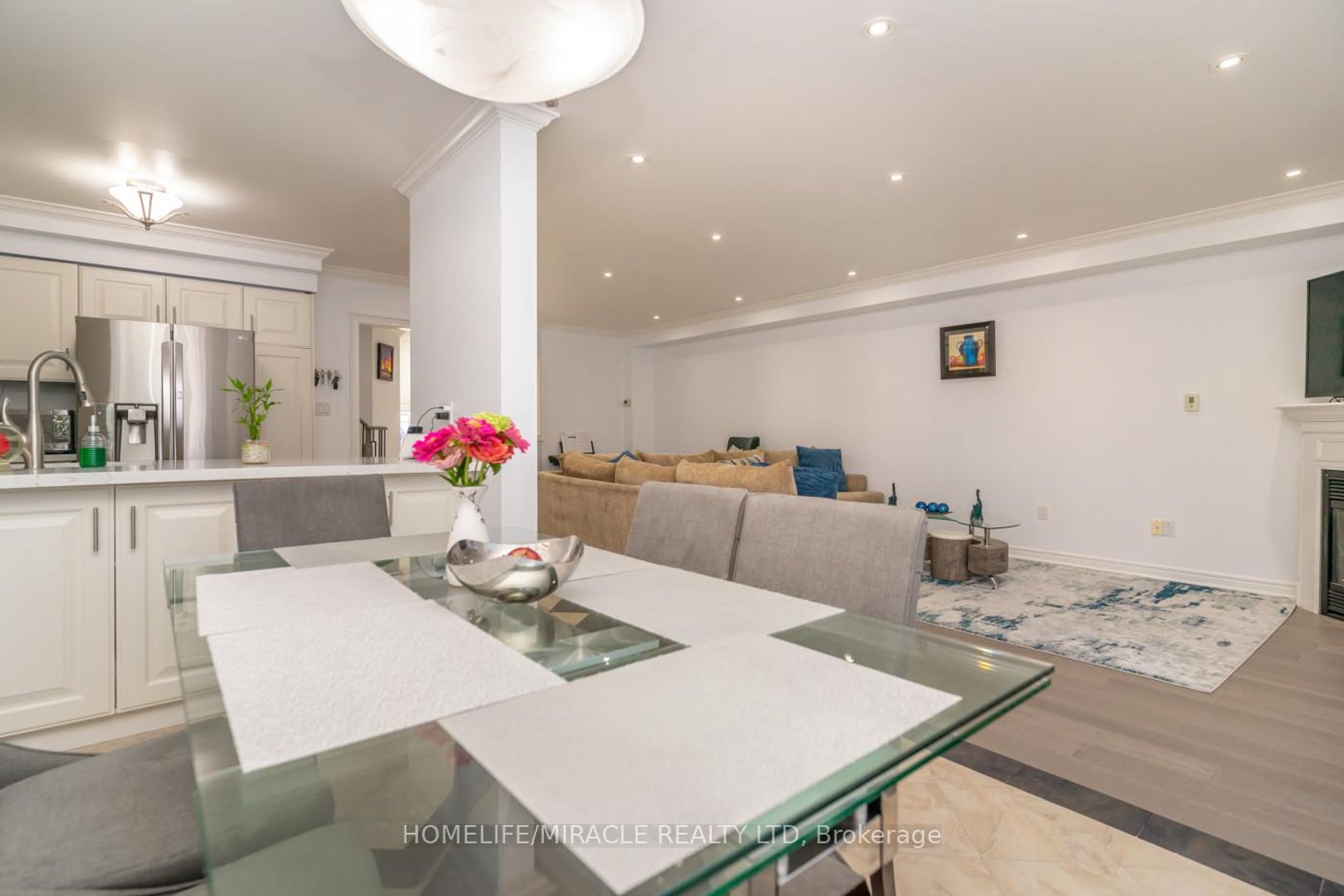 60 Forest Fountain Drive, Sonoma Heights, Vaughan 