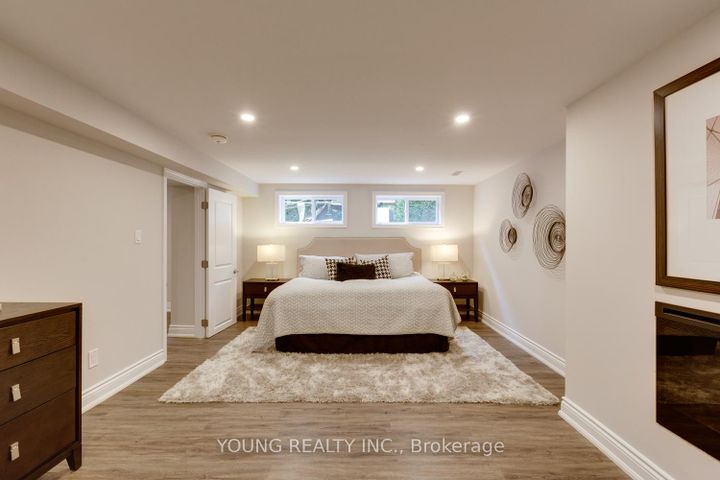 Photo 8 at 21 Bathford Crescent, Bayview Village, Toronto
