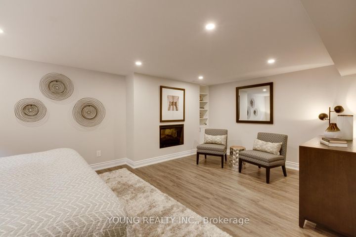 Photo 13 at 21 Bathford Crescent, Bayview Village, Toronto